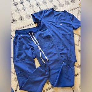 XS figs scrubs